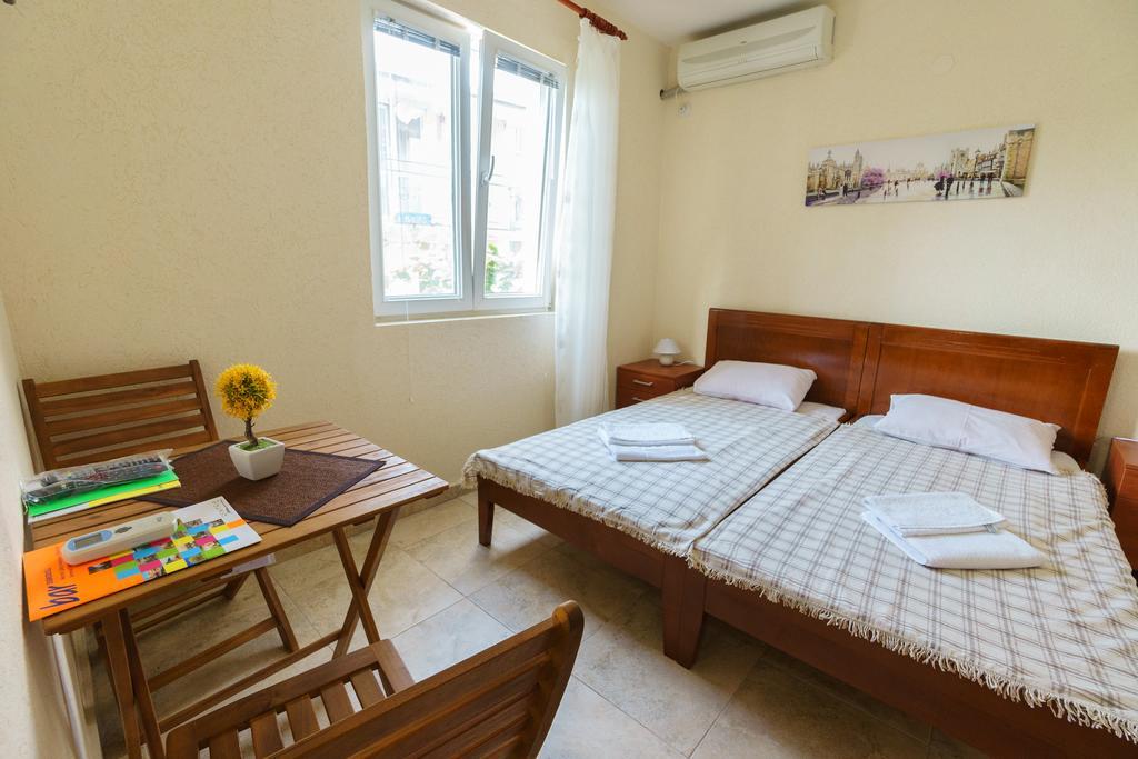 Apartments Lora Bar Luaran gambar