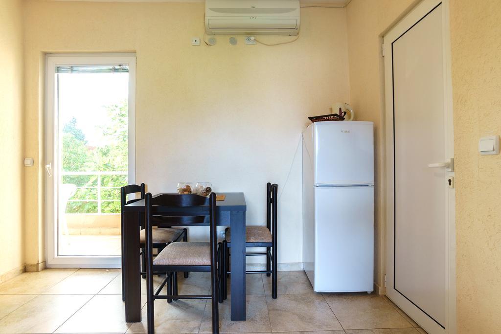 Apartments Lora Bar Luaran gambar