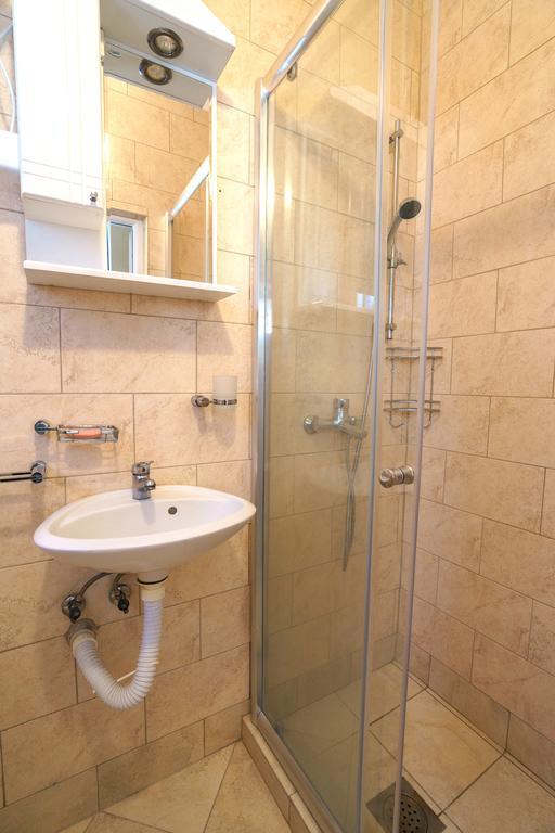 Apartments Lora Bar Luaran gambar