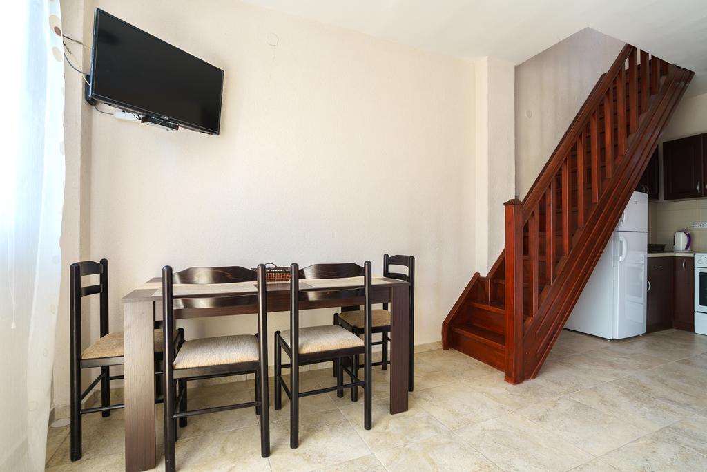 Apartments Lora Bar Luaran gambar