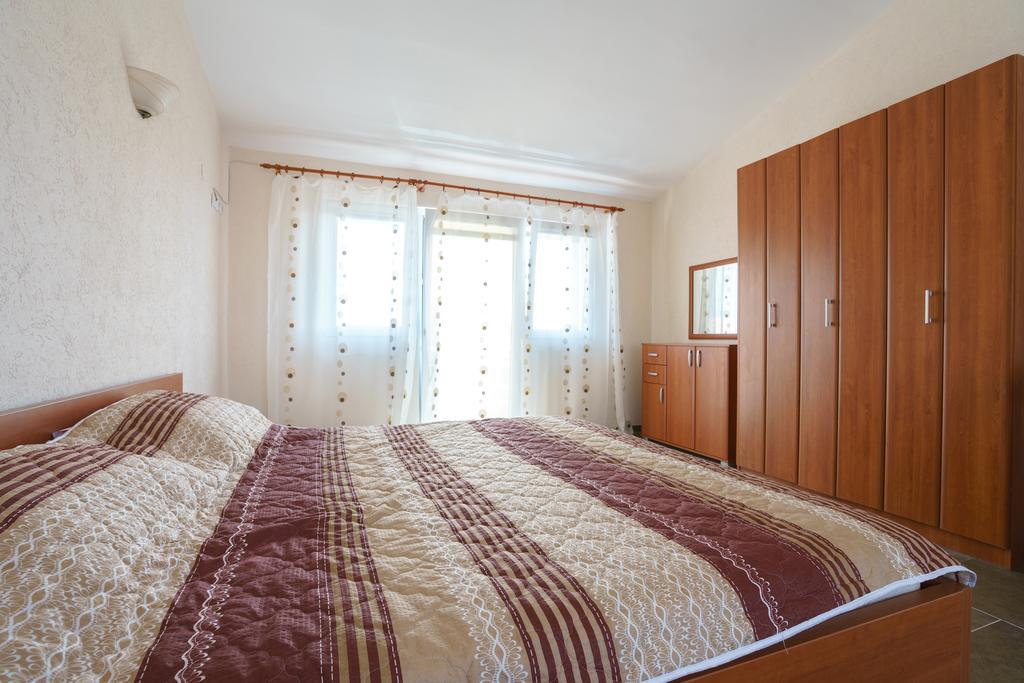 Apartments Lora Bar Luaran gambar