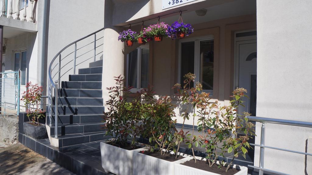 Apartments Lora Bar Luaran gambar